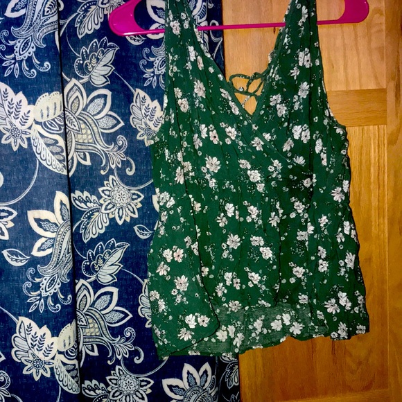 Womens Low cut Blouse - Picture 1 of 3